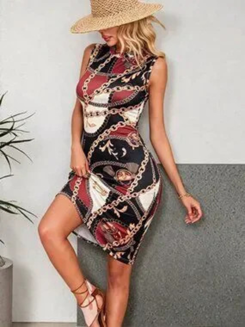 Sleeveless Chain Print Bodycon Dress - Picture 3 of 6